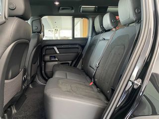 Land Rover Defender 2023 P525 V8-thumb-33