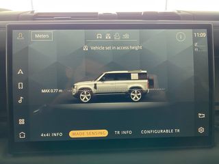 Land Rover Defender 2023 P525 V8-thumb-68