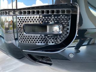Land Rover Defender 2023 P525 V8-thumb-101