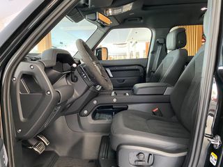 Land Rover Defender 2023 P525 V8-thumb-20