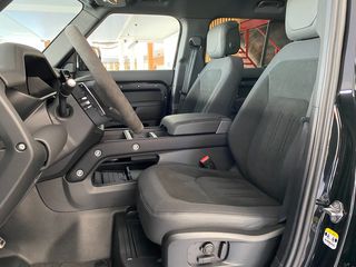 Land Rover Defender 2023 P525 V8-thumb-21