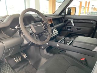 Land Rover Defender 2023 P525 V8-thumb-23