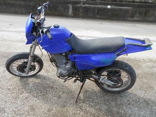 YAMAHA XT 600