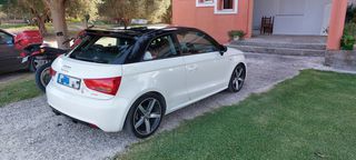 Audi A1 2010-thumb-18