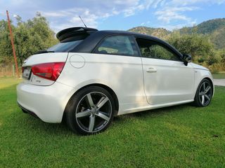 Audi A1 2010-thumb-21