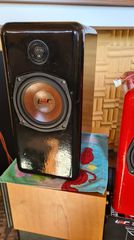 TRF H WTC 652 HOME SPEAKERS-thumb-9