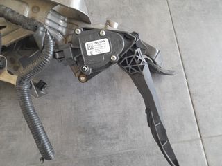 ΠΕΤΑΛ ΓΚΑΖΙΟΥ ΗΛΕΚΤΡΙΚΟ MICRA K14 -18002 5FA0B-