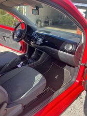 Volkswagen Up 2015-thumb-9