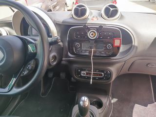 Smart ForTwo 2015-thumb-14