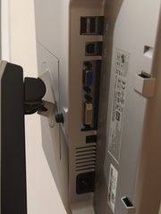 dell 1907FPt-thumb-2