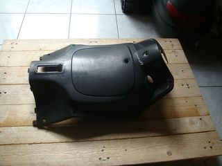 sym symphony sr125-150 εσωτερικη  ποδια-ντουλαπι-thumb-1