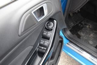 Ford Fiesta 2015  Δερμάτινο Clima-thumb-7