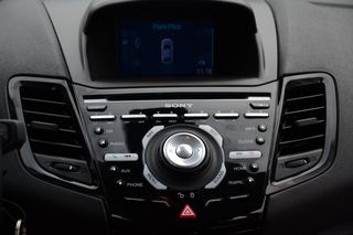 Ford Fiesta 2015  Δερμάτινο Clima-thumb-18