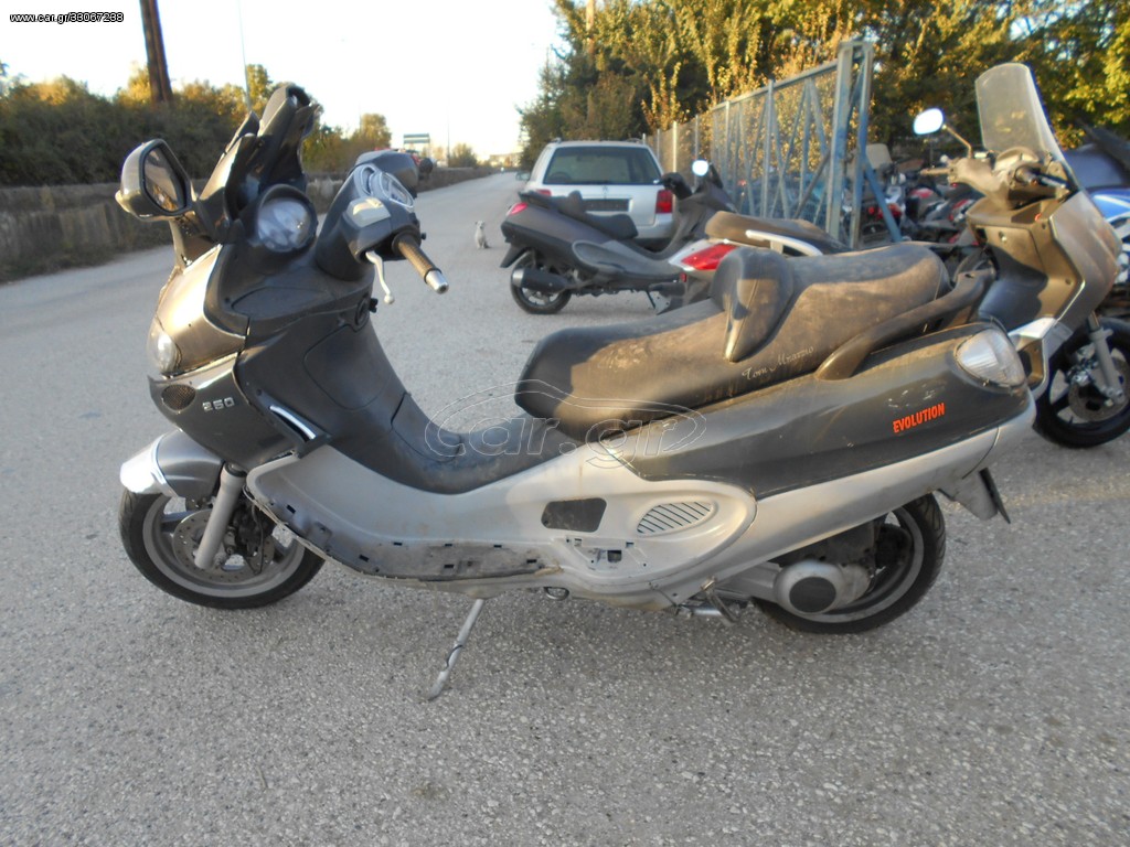 PIAGGIO X9 250 EVO