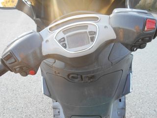 PIAGGIO X9 250 EVO-thumb-9