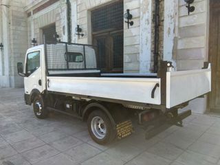 Ανατροπή Nissan 2012 CABSTAR-thumb-14