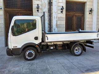 Ανατροπή Nissan 2012 CABSTAR-thumb-11