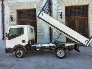 Ανατροπή Nissan 2012 CABSTAR-thumb-19