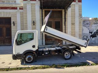 Ανατροπή Nissan 2012 CABSTAR-thumb-10