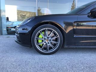 Porsche Panamera 2019 Hybrid Sport Turismo-thumb-5