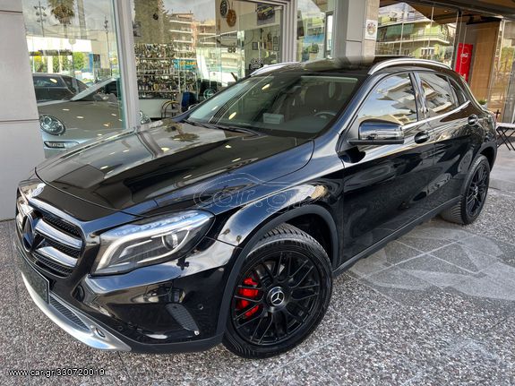 Mercedes-Benz GLA 200 '16  d 4MATIC 7G-DCT PANORAMA