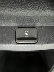 ΘΥΡΑ ΦΟΡΤΙΣΗΣ USB CBC0033-060010 NISSAN JUKE 2021