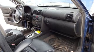Ντουλαπάκι Audi A3 '02 Προσφορά.