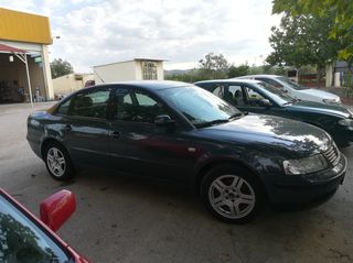 Volkswagen Passat 2000-thumb-5