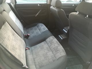 Volkswagen Passat 2000-thumb-8