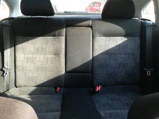 Volkswagen Passat 2000-thumb-12