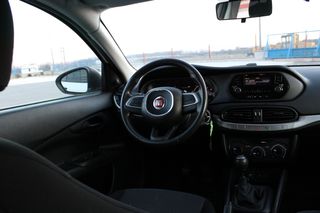 Fiat Tipo 2019-thumb-16