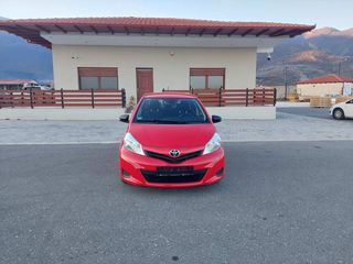Toyota Yaris 2014-thumb-7