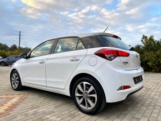 Hyundai i 20 2015-thumb-8