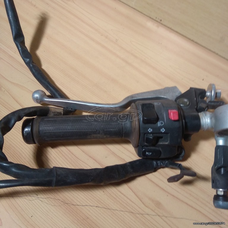 Διακόπτης  R1. 04' 