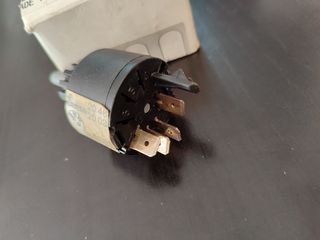 Διακόπτης καλοριφέρ BMW E21 E28 E30-thumb-1