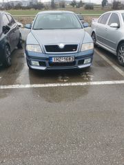 Oktavia5 skoda -thumb-2