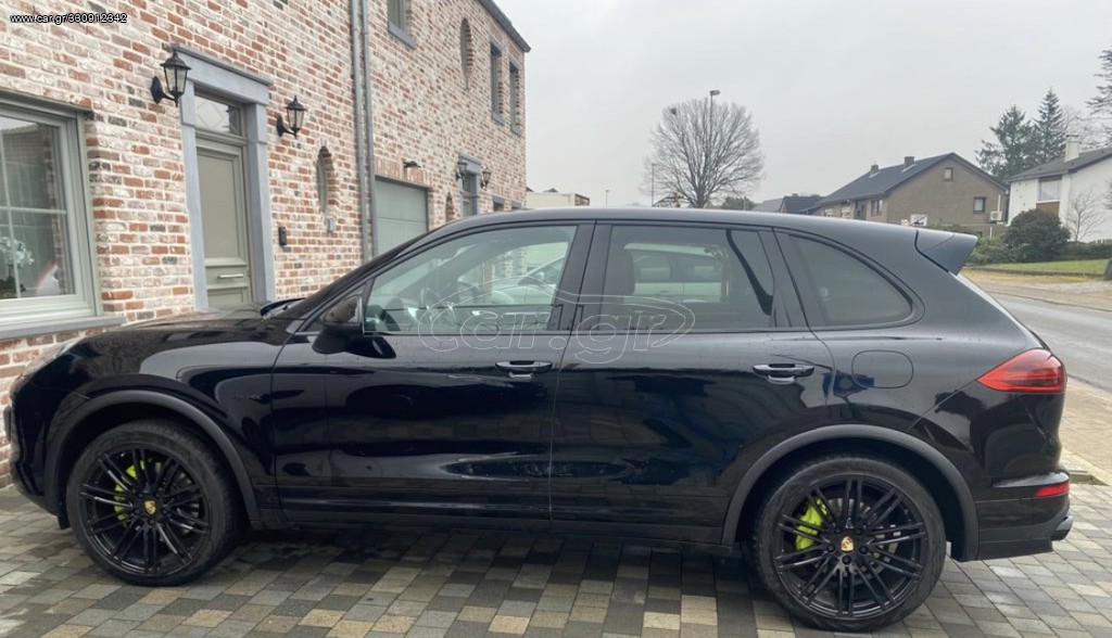 Car.gr Porsche Cayenne '15 Hybrid 416ps