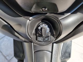 Yamaha XMAX 400 2017 ABS-TCS-KEYLESS-ΜΑΤ ΧΡΩΜΑ-thumb-16