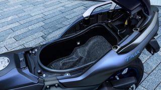 Yamaha T-MAX 560 2026-thumb-7