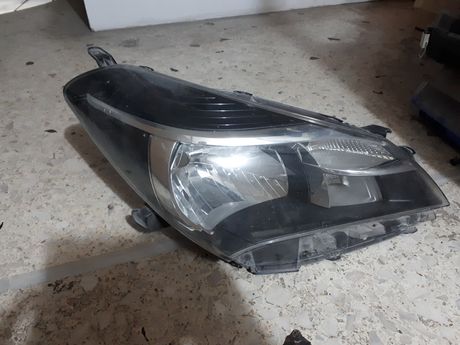 ΦΑΝΑΡΙ ΔΕΞΙ ΕΜΠΡΟΣΘΙΟ TOYOTA YARIS 14-17