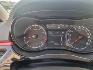 Opel Corsa 2017 TWINPORT-thumb-16