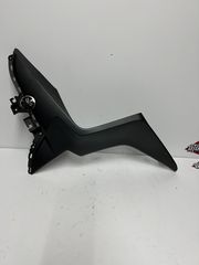 καρινα αριστερη xmax 300