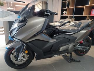 Kymco AK 550 '24 Premium 3ετη εγγυηση