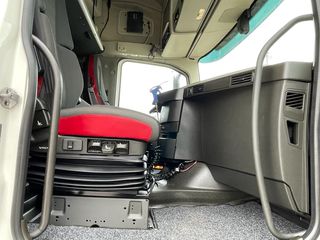Volvo 2014 FH 13-500 4X2 / EURO 6-thumb-48