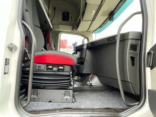 Volvo 2014 FH 13-500 4X2 / EURO 6-thumb-92