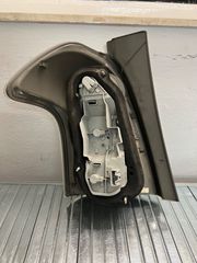 Φανάρι πίσω δεξιά Toyota Corolla Verso 07-09-thumb-3