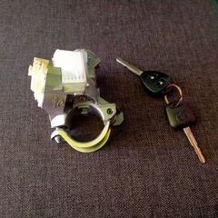  Διακόπτες -μαζι με κλειδι  για - TOYOTA AYRIS 2006-2012 MONT-thumb-1