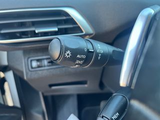 Peugeot 3008 2019 1.5 BlueHDi 130  EAT8-thumb-21