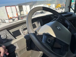 Volvo 2015 FH 13 500 EURO 6-thumb-9