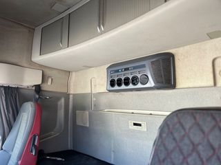 Volvo 2015 FH 13 500 EURO 6-thumb-16